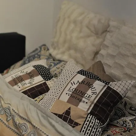 Sea Apartment, Apartment *